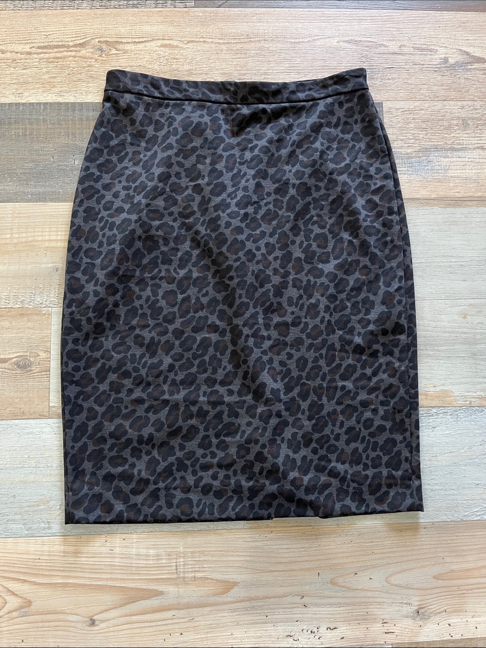 Ann Taylor Brown and Black Leopard Print Pencil Skirt Sz 4 Animal Print